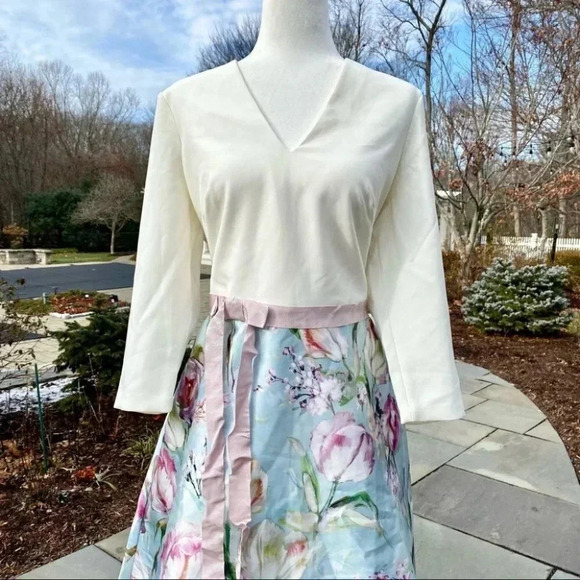 NWT Anthropologie Theia V Neck Crepe Bodice Maxi Dress Short Sleeve White Floral - Picture 5 of 16